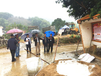 肇庆市科协深入封开县渔涝镇禾楼村督导社会主义新农村建设