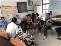 潮州市饶平县科协到新圩镇金背村开展党支部对接和党内关怀活动