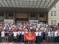 英德市科协举办养蜂培训班