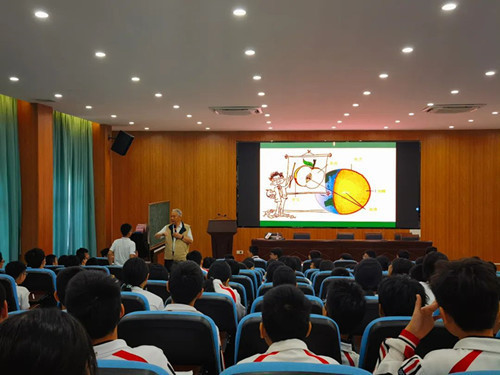 惠州博罗科普大讲堂之中科院老科学家科普演讲走进初中