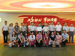 省科协组织全体党员参观主题教育党史专题展览