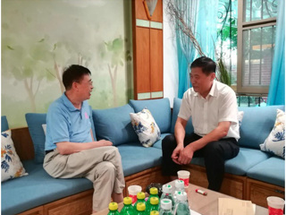 郑庆顺书记慰问刘人怀院士