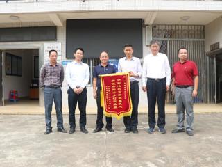 郑庆顺同志到西塘村调研精准扶贫工作