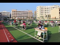 和平县举行科学名言警句百人现场书法大赛