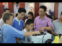 惠州市惠城区组织科技辅导员观摩“2015深圳制汇节”