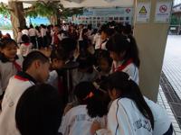 关心青少年成长，送科普到校园