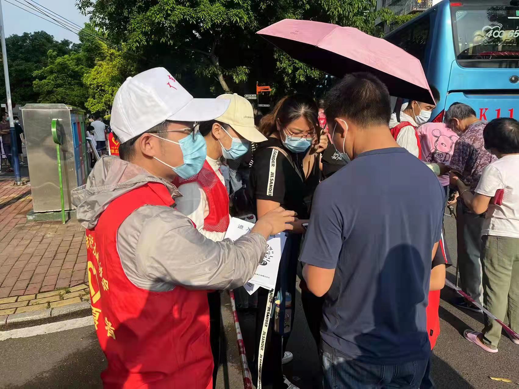 茂名市科协党员突击队助力核酸检测