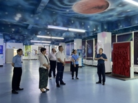 河源市政府副市长到市科技馆调研指导工作