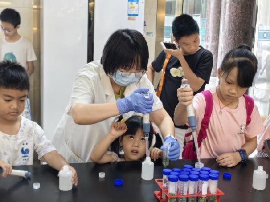 广州市番禺区科协联合举办暑期缤纷科普游系列活动