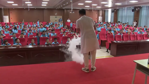 湛江廉江市举办2024年“全国科普日”进校园活动