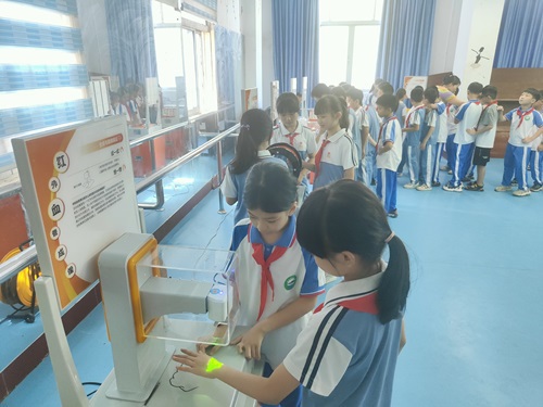 汕尾市陆河县科协开展“全国科普日”系列活动