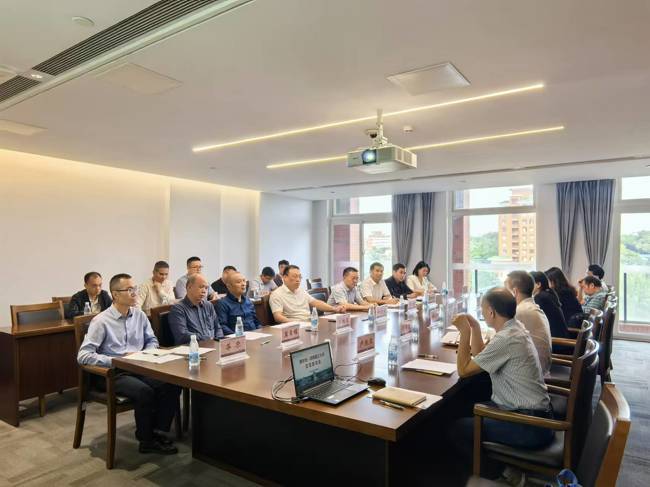 肇庆市科协组织工业制造企业赴华南理工大学开展技术攻关对接活动
