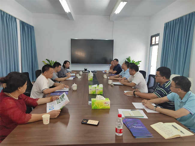 茂名市科协到茂名国家高新区生命大健康成果转化孵化中心调研